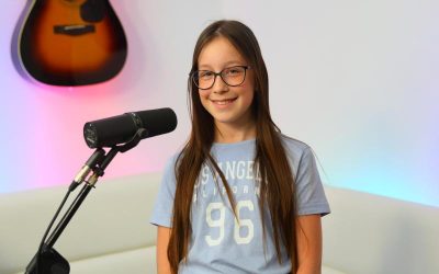 FINALE Otroci pojejo slovenske pesmi in se veselijo – Lea Artič